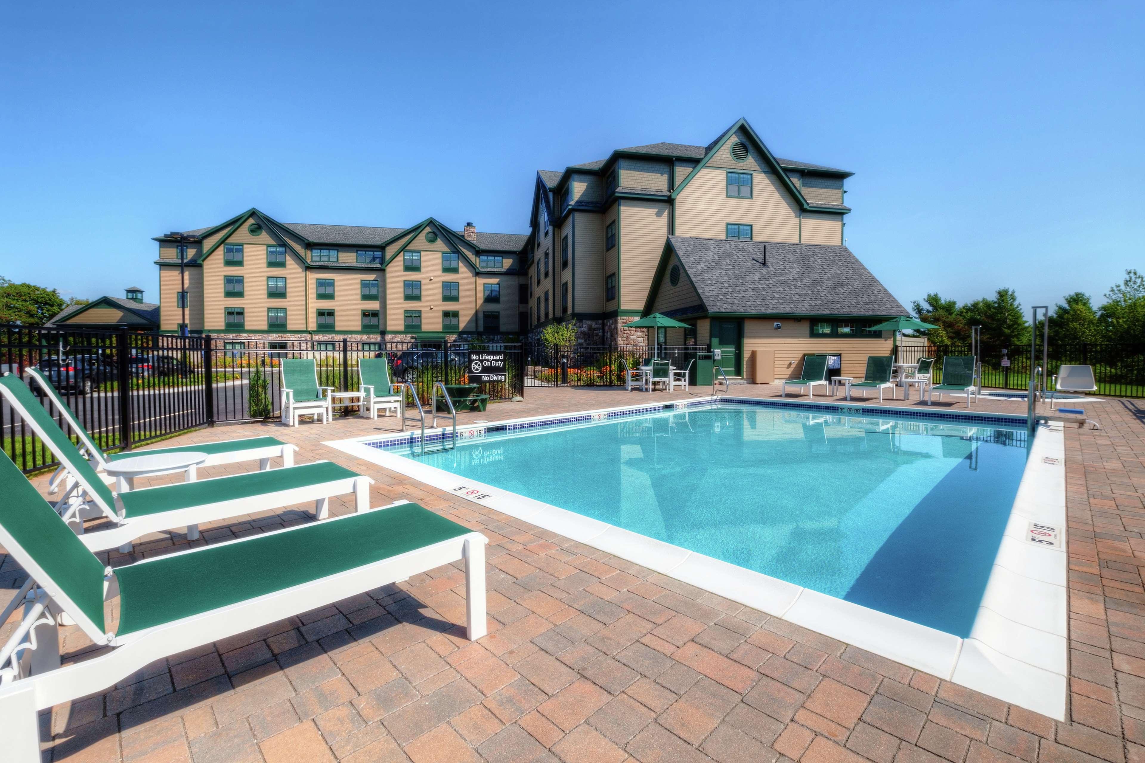 Hampton Inn Бар Харбор Экстерьер фото