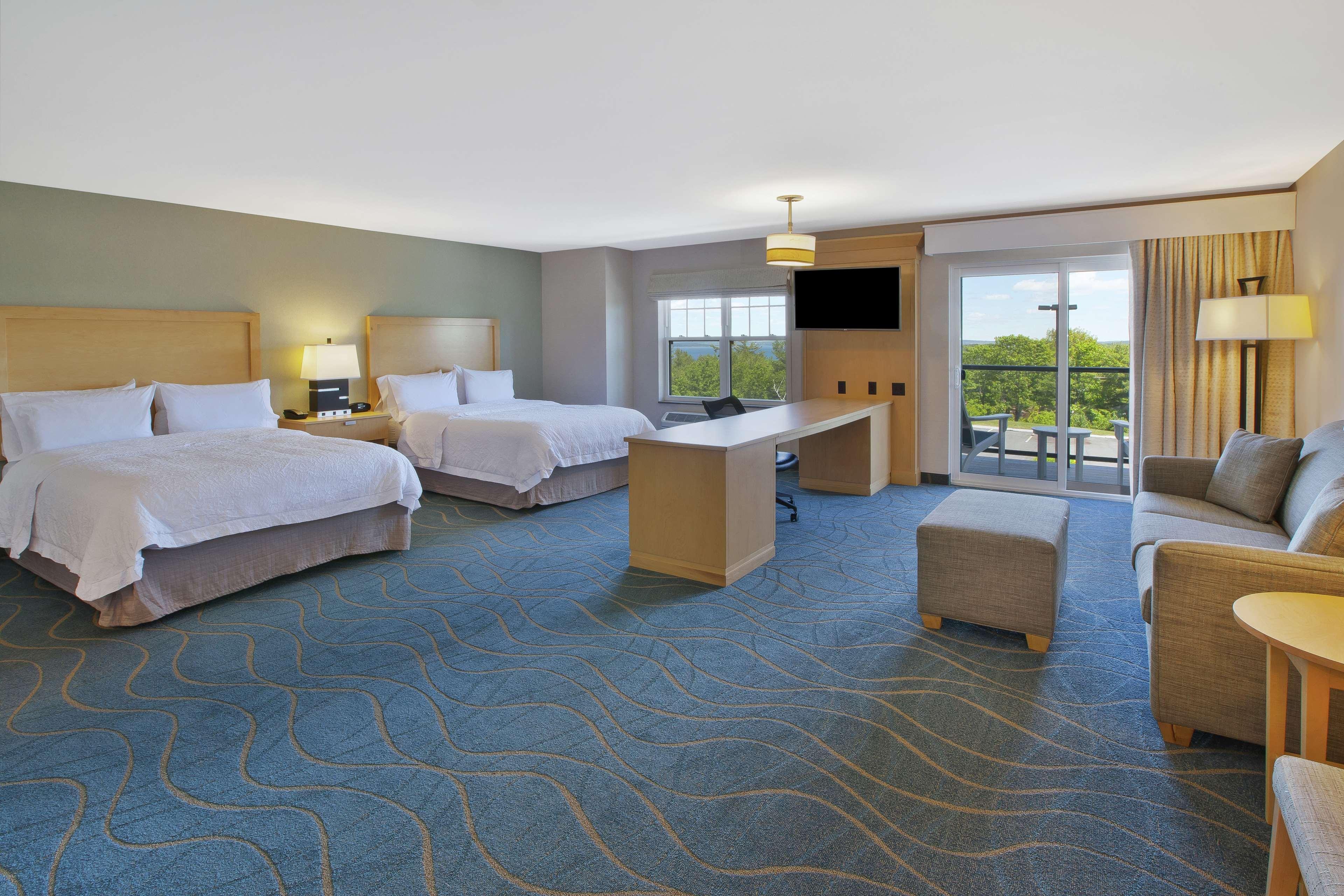 Hampton Inn Бар Харбор Экстерьер фото